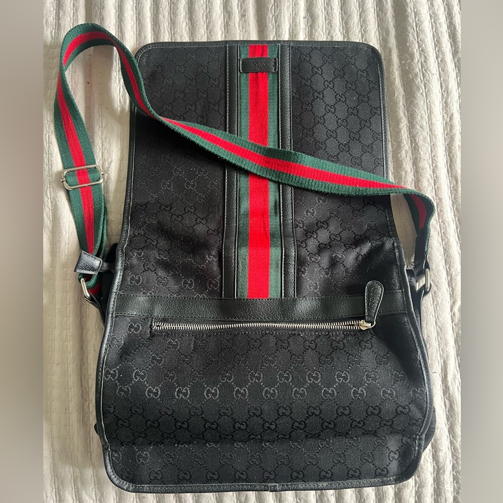 Gucci Messenger Bag - Picture 5 of 7